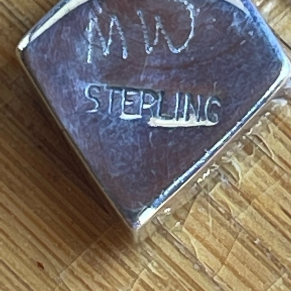 Mother of pearl & onyx earrings in sterling silver - Picture 5 of 7